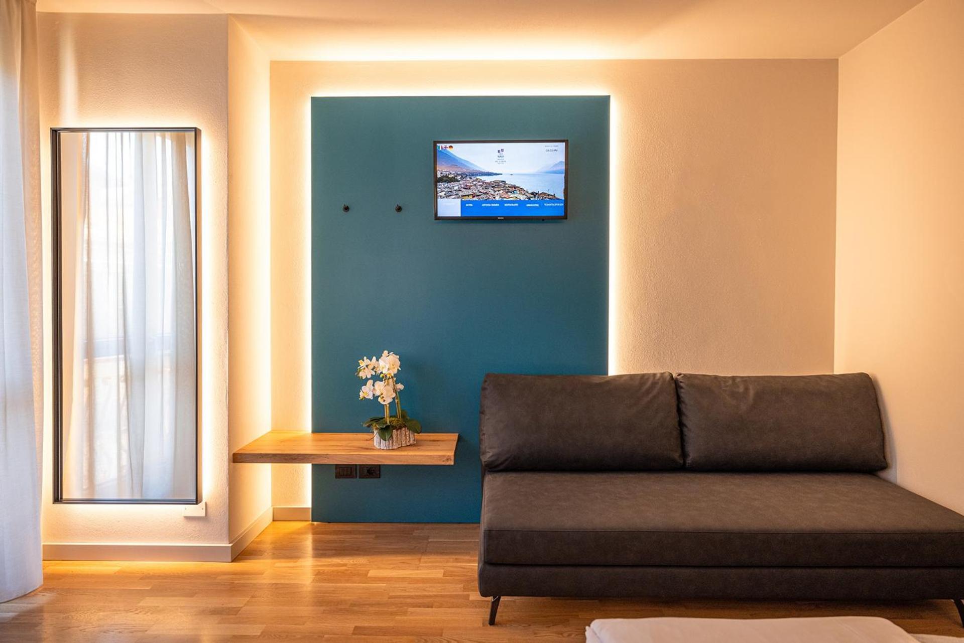 Hotel Lago Di Garda マルチェージネ エクステリア 写真