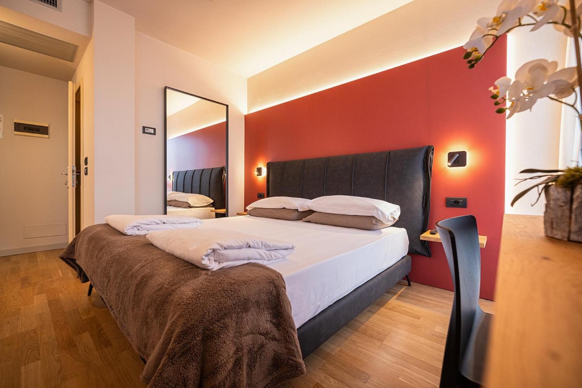 Hotel Lago Di Garda マルチェージネ エクステリア 写真